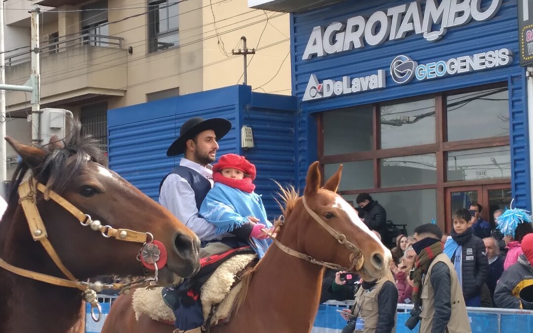 Más postales del antes, durante y después del Desfile del 25 de mayo del 2024 en Río Cuarto